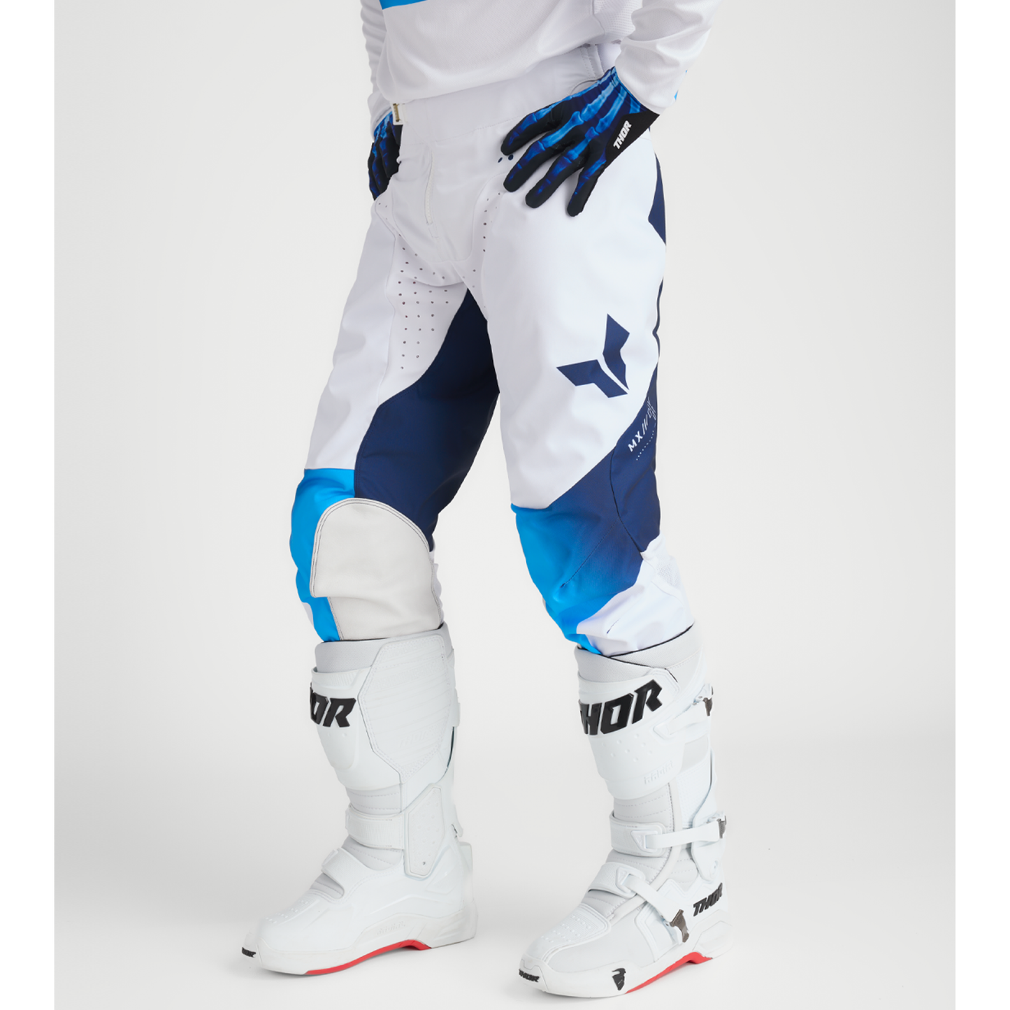 Thor Launchmode Storm Gear Combo (White)